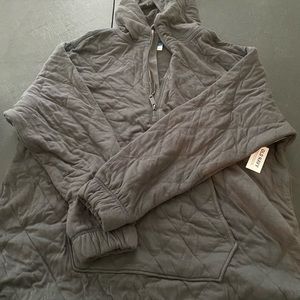 NWT Old Navy Quilted Sweatshirt
